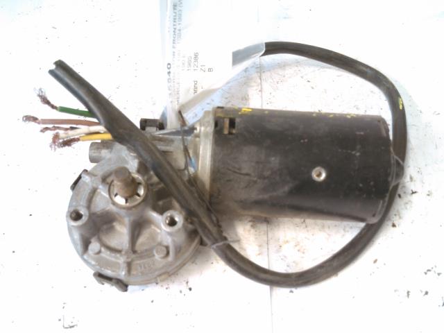 Viskermotor frontrute til Mercedes 190, 1984-1993 (W201) (W201) 