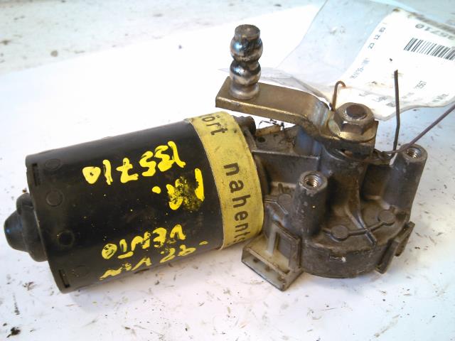 Viskermotor frontrute til VW Vento 1992-1998 (BOSCH|0390241109|1H1955113A|)