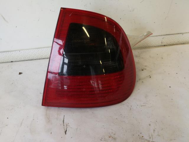 Baklykt høyre ytre til Seat Cordoba, 1994-1999  