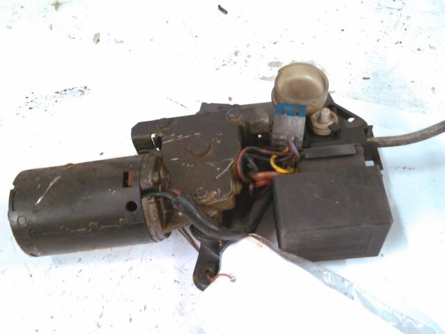 Takluke motor til Mercedes 124 1986-1995 (W124) (W124) (0390251696|)