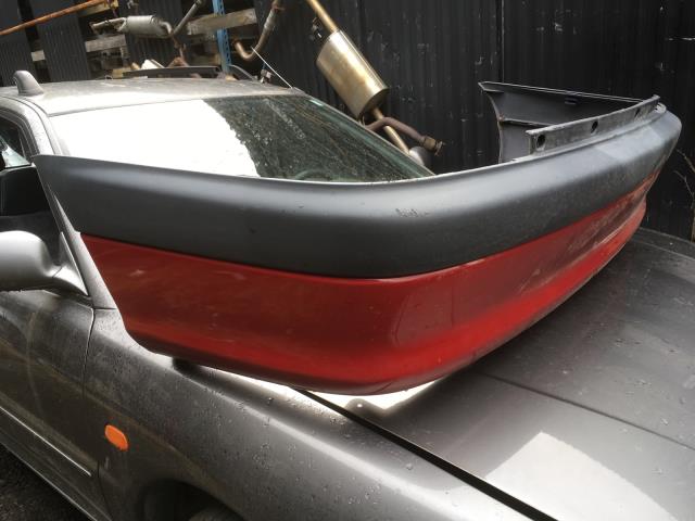 Støtfanger bak til Toyota Avensis 2000-2003 (Type I, Fase 2)  