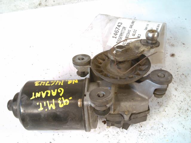 Viskermotor frontrute til Mitsubishi Galant, 1993-1996 (Type VI)  (MB848433)