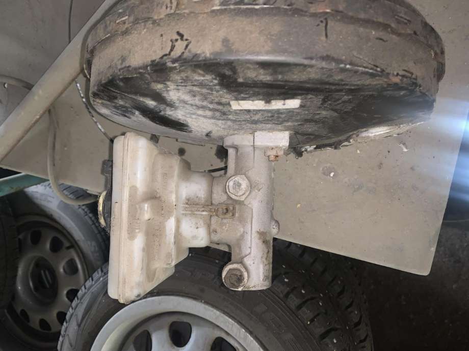 Bremsekraft-forsterker til Ford Transit 1986-1999  