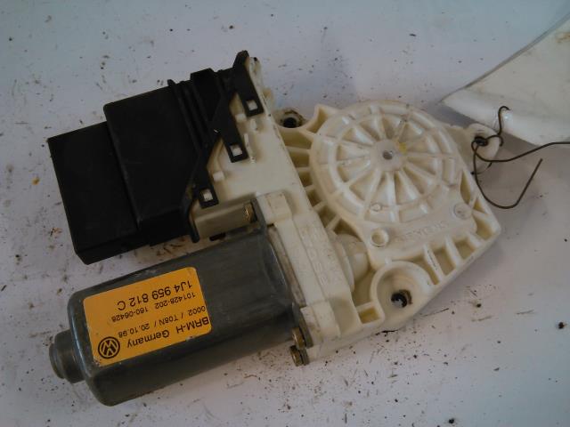 Ruteheis høyre bak til VW Golf IV 1998-2003  (1J4959812C|)
