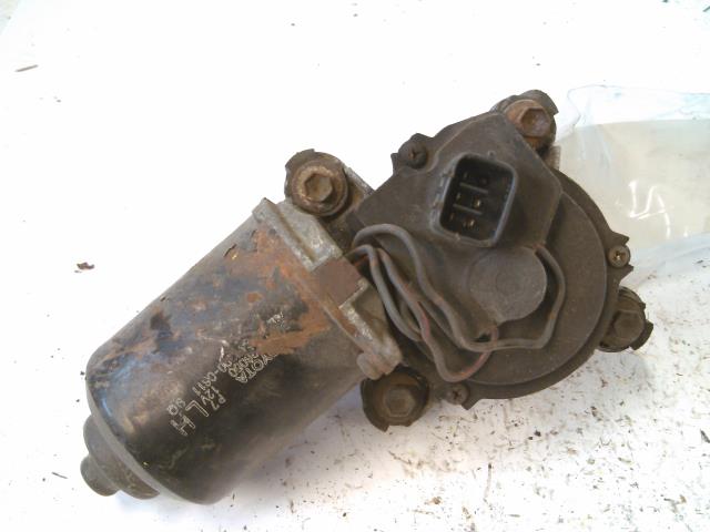 Viskermotor frontrute til Toyota Hiace 1996-2001 (Fase 1)  