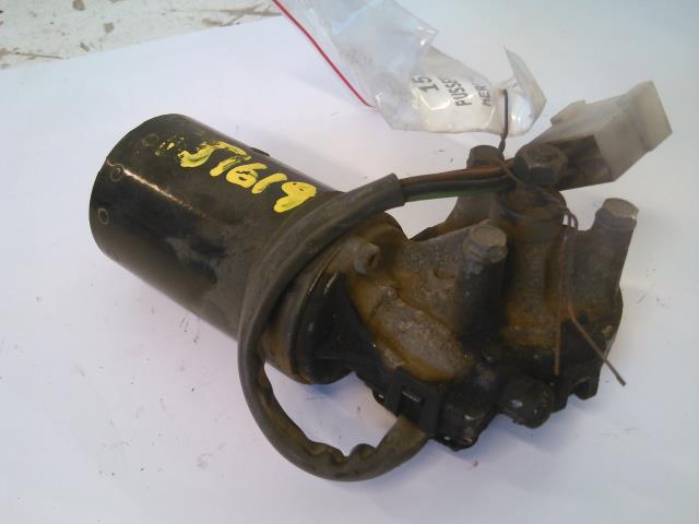 Viskermotor frontrute til Mercedes Sprinter 1995-2006 (903) (903) (BOSCH|0390241345|)