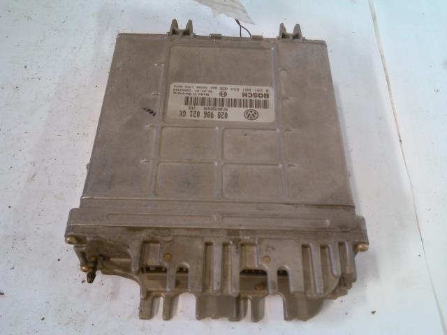 Styreenhet motor til VW Passat, 1997-2000 (B5,3B) (B5,3B) (BOSCH|0281001654)
