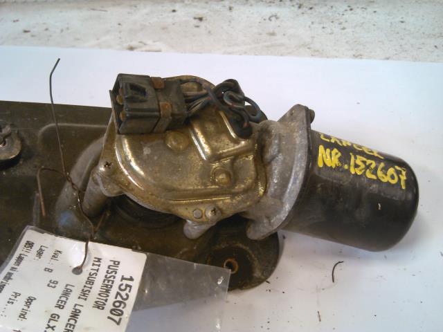 Viskermotor frontrute til Mitsubishi Lancer, 1993-1996  
