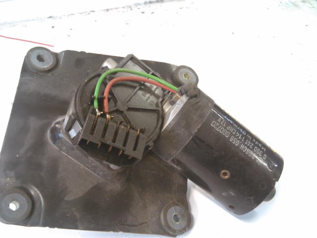 Viskermotor frontrute til Volvo V40 / S40, 1994-2000 (Type I, Fase 1)  (BOSCH|0390241114)