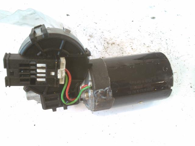 Viskermotor frontrute til BMW 3-Serie 1998-2005 (E46) (E46) (BOSCH|0390241355|67.63-8362155|)