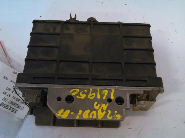 Styreenhet motor til Audi 80, 1992-1995 (HELLA|097927731)