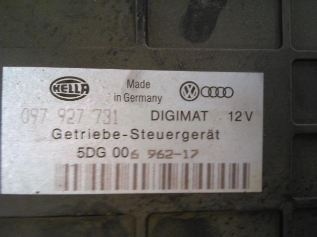 Styreenhet motor til Audi 80 1992-1995 (HELLA|097927731|5DG006962-17|)