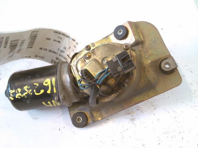 Viskermotor frontrute til Mitsubishi Lancer, 1993-1996