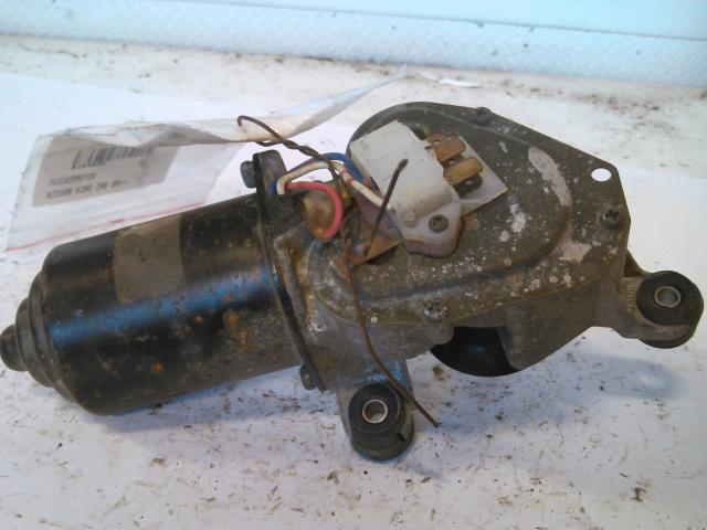 Viskermotor frontrute til Nissan King Cab, 1998-2001 (Fase 1) (D22) (D22) 