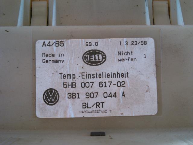 Varmeapparat betjening til VW Passat 1997-2000 (B5,3B) (B5,3B) (HELLA|5HB007617-02|3B1907044A|)
