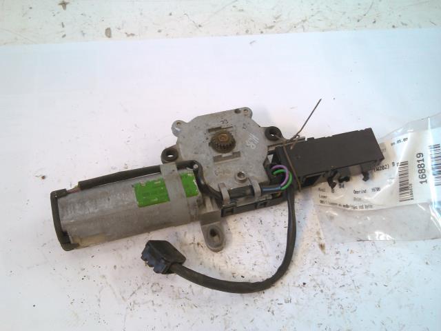 Takluke motor til Mercedes C-Klasse, 1993-2000 (W202) (W202) (WEBASTO|2028207542)