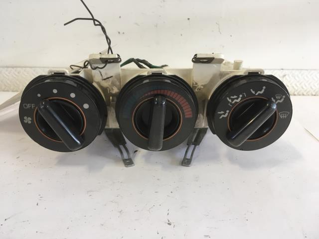 Varmeapparat betjening til Mitsubishi Galant, 1988-1993 (Type V)  