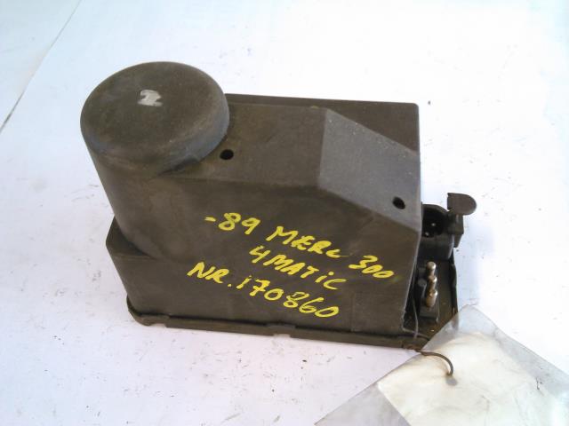 Vakuumpumpe til Mercedes 124, 1986-1995 (W124) (W124) (BOSCH|0 132 006 320)