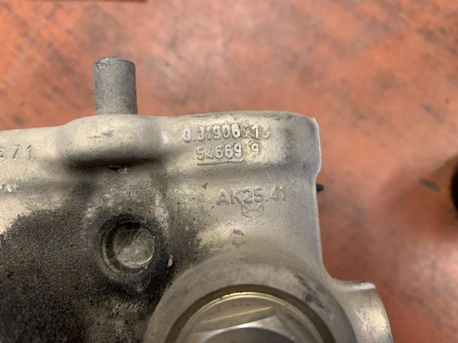 ABS motor til Mercedes 124 1986-1995 (W124) (W124) (BOSCH|0 265 200 043|)
