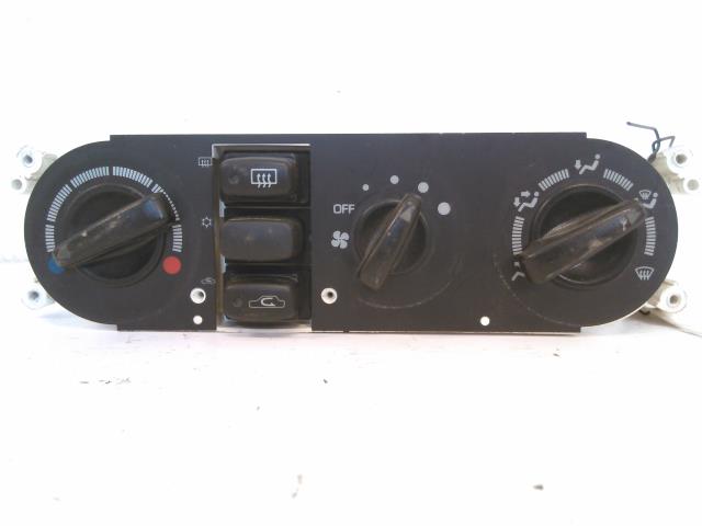 Varmeapparat betjening til Mitsubishi Galant, 1997-2000 (Type VII, Fase 1)  (MRZ16138)