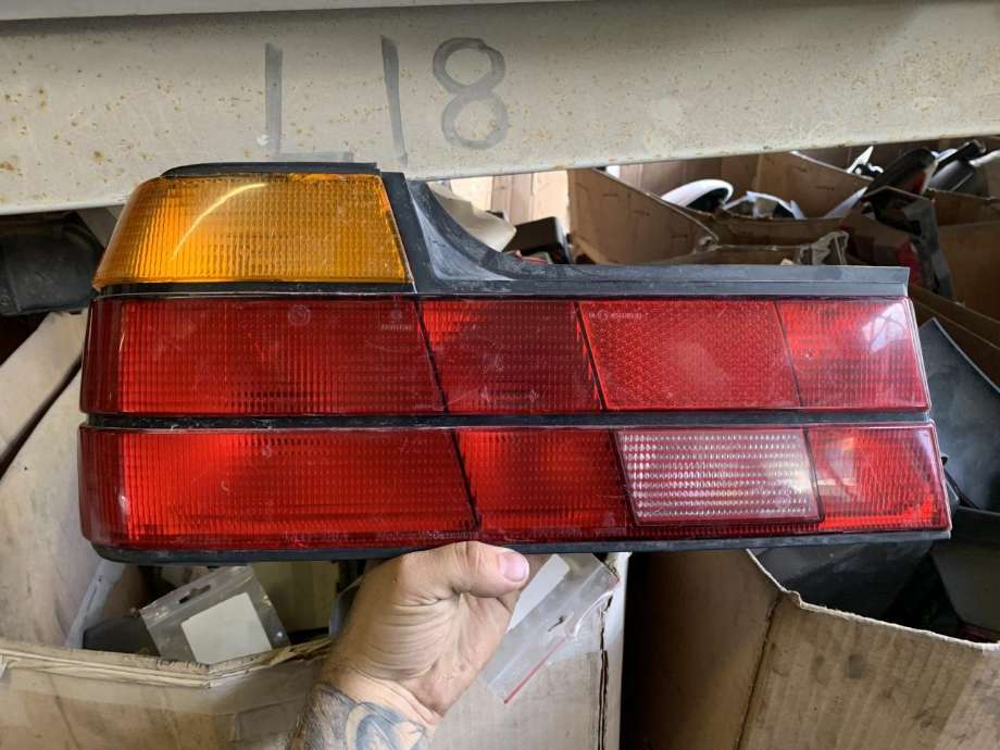 Baklykt venstre til BMW 7-Serie 1986-1994 (E32) (E32)