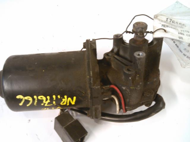 Viskermotor frontrute til Mercedes Vito/Viano, 1996-2003 (W638) (W638) (VALEO|)