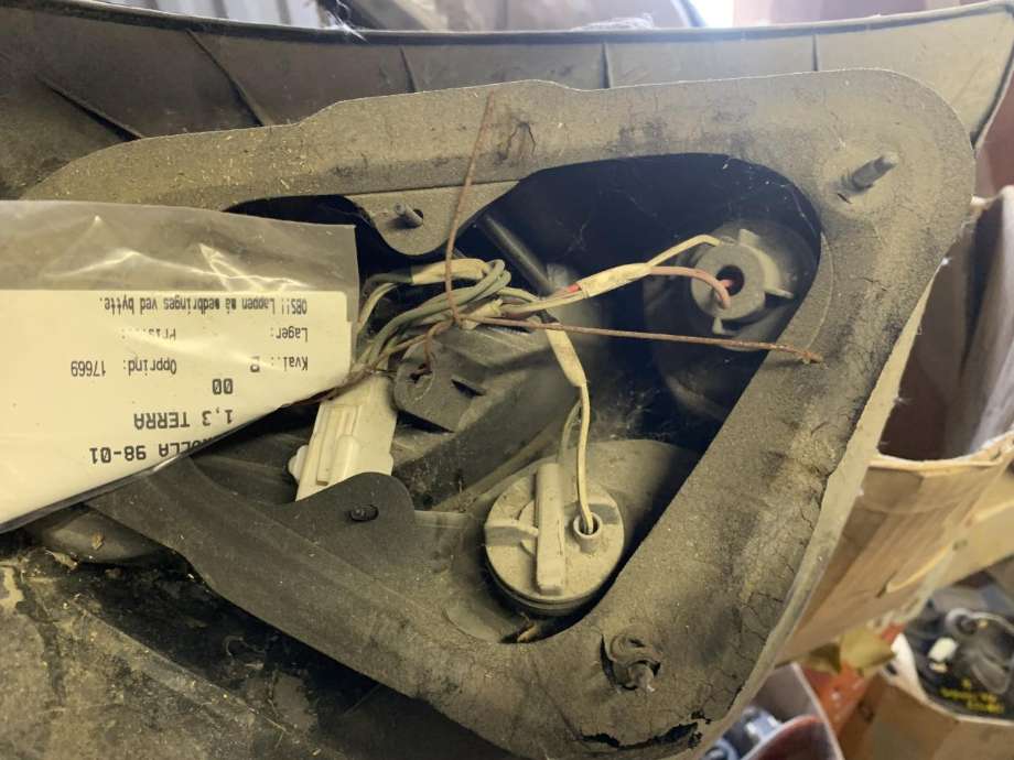 Baklykt høyre til Toyota Corolla 1997-2000 (Fase 1)  
