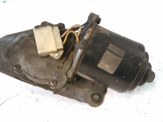 Viskermotor frontrute til Isuzu Trooper, 1981-1991  