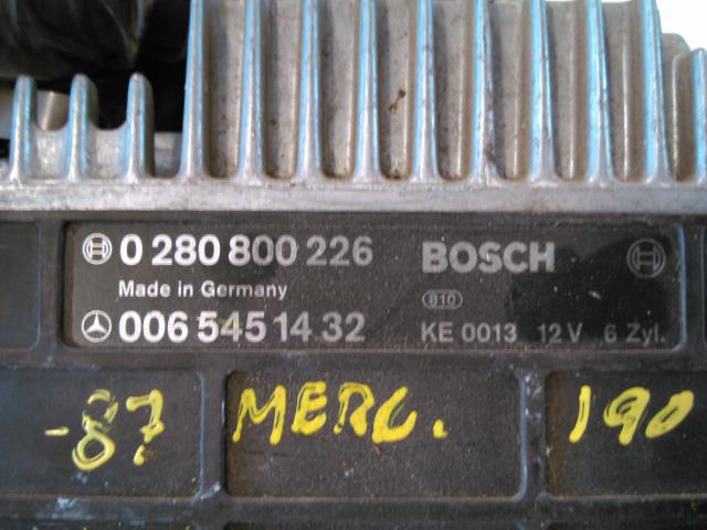 Styreenhet motor til Mercedes 190 1984-1993 (W201) (W201) (BOSCH|0065451432|0280800226|)