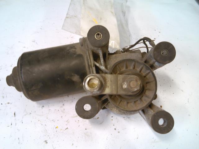 Viskermotor frontrute til Toyota Hilux 1973-1988  (85110-89132|159100-0065|)