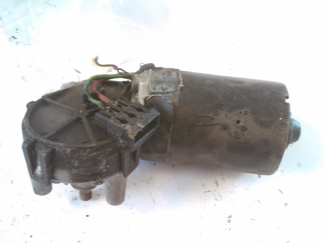 Viskermotor frontrute til VW Transporter / Caravelle 1990-2003 (T4) (T4) (BOSCH|0390241163|701955113B|)