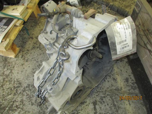 Girkasse manuell til Nissan Almera, Tino, 2000-2003 (V10) (V10) 