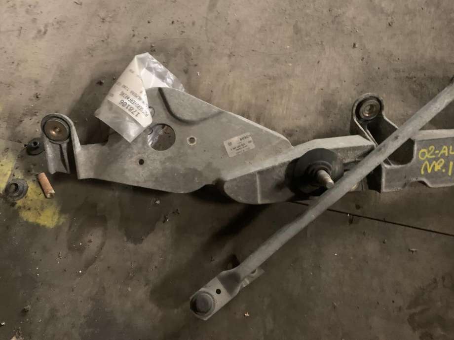 Viskeroverføring til Nissan Almera, Tino 2000-2003 (V10) (V10) 