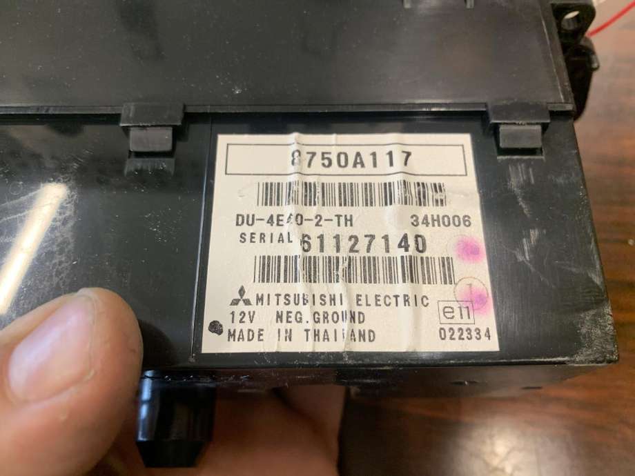 Bilstereo til Mitsubishi Colt 2004-2008 (Type VII, Fase 1)  (MITSUBISHI|MR587702H8|)