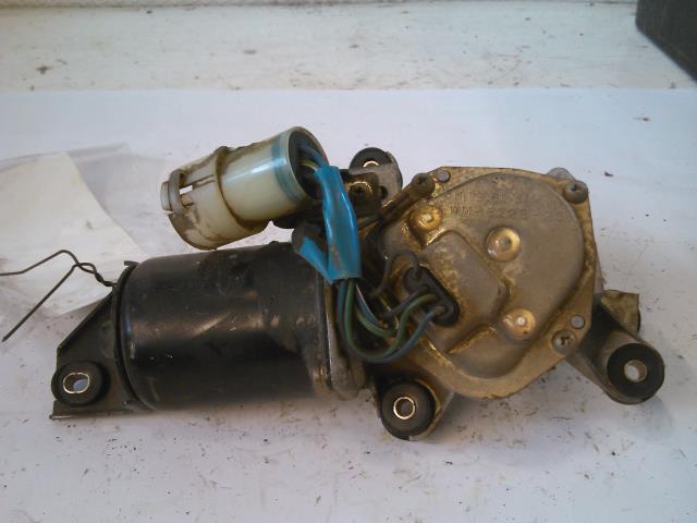 Viskermotor frontrute til Subaru Legacy, 1989-1994