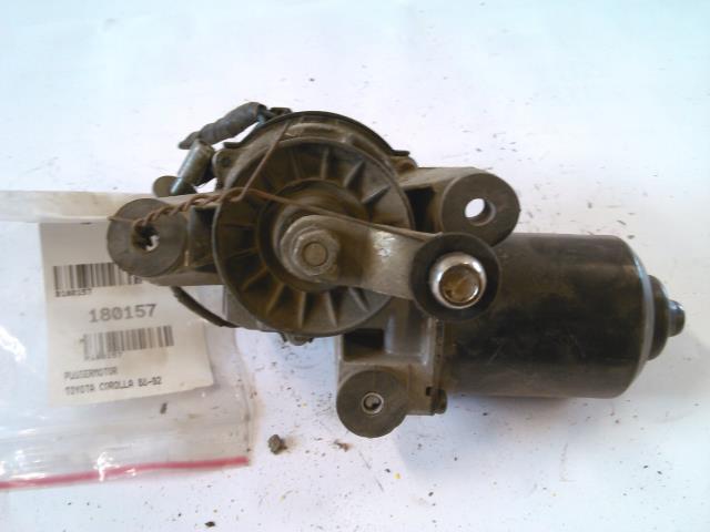 Viskermotor frontrute til Toyota Corolla 1988-1992 (159100-6113|)