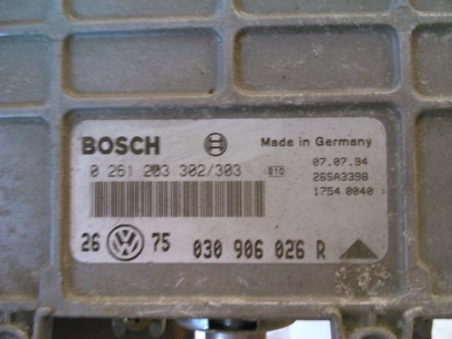 Styreenhet motor til VW Golf III 1992-1997  (BOSCH|0261203302/303|030906026 R|)