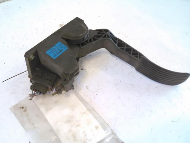Pedal gass/brems/clutch til Mercedes Vito/Viano, 1996-2003 (W638) (W638) (BOSCH|0 281 002 337)