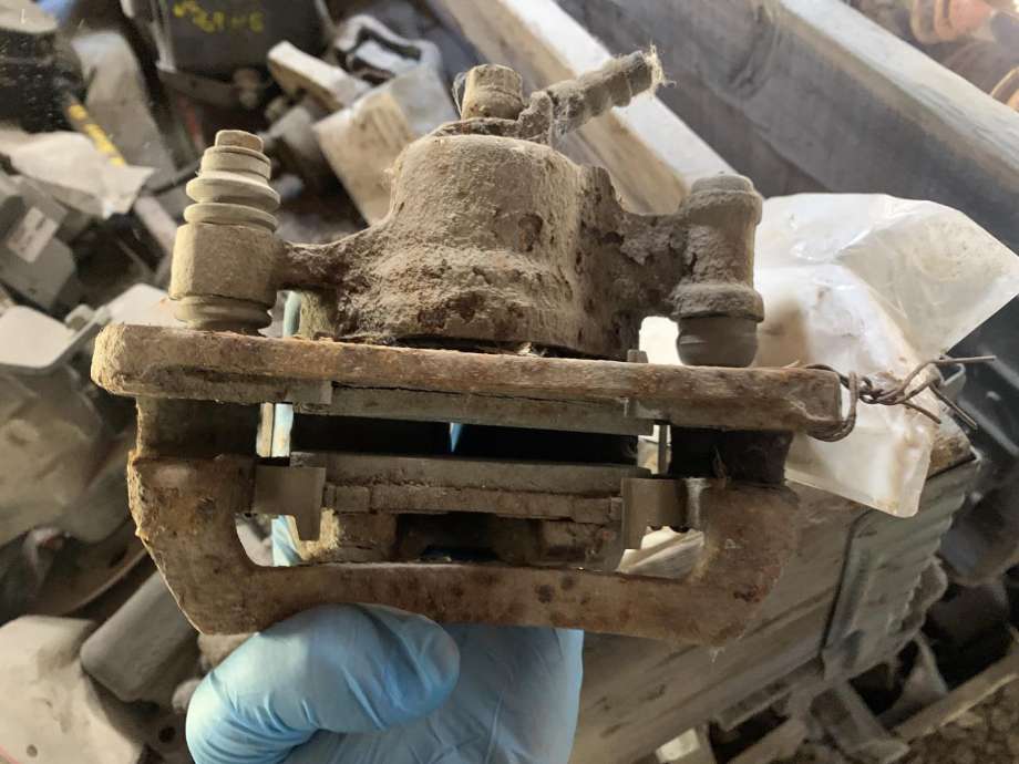 Bremsecaliper høyre bak til Subaru Legacy 1994-1998  