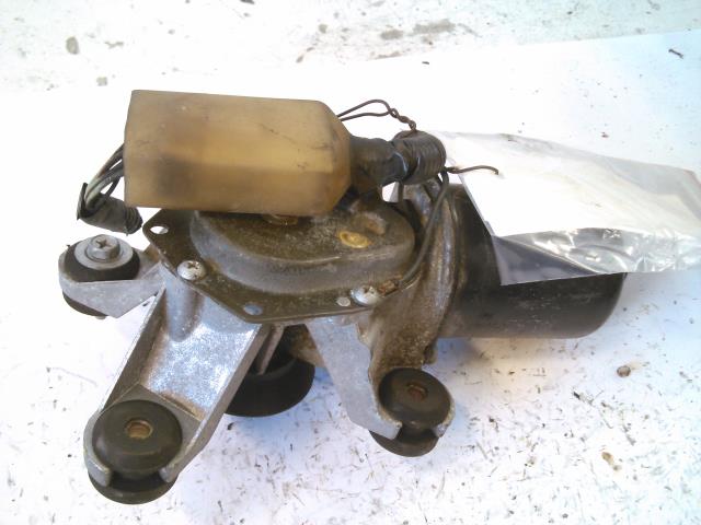 Viskermotor frontrute til Nissan Sunny, 1991-1995 (N14/Y10) (N14/Y10)
