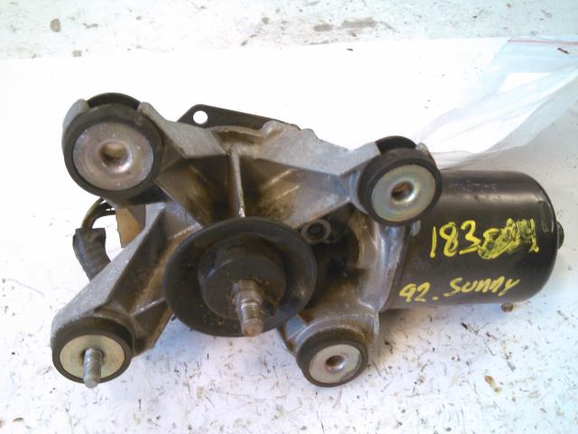 Viskermotor frontrute til Nissan Sunny 1991-1995 (N14/Y10) (N14/Y10) 