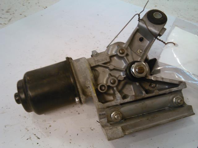 Viskermotor frontrute til Nissan Navara 2005-2010 (Fase 1) (D40) (D40) 