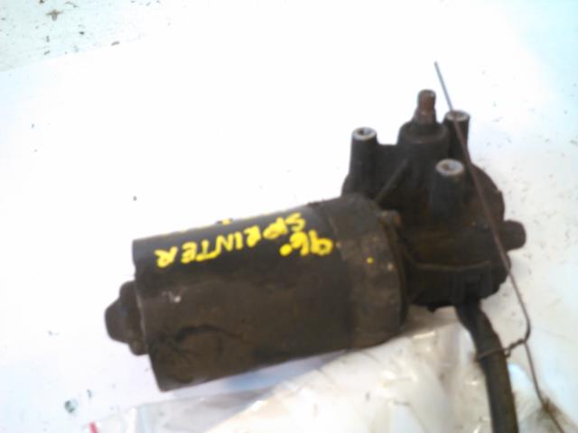 Viskermotor frontrute til Mercedes Sprinter 1995-2006 (903) (903) (0390241?15|)