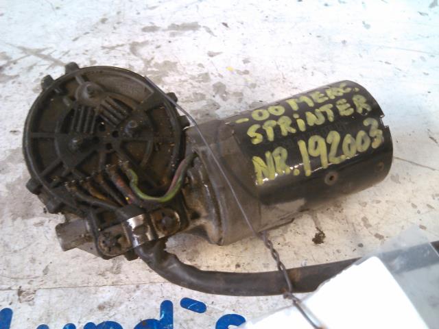 Viskermotor frontrute til Mercedes Sprinter 1995-2006 (903) (903) (0390241345|)