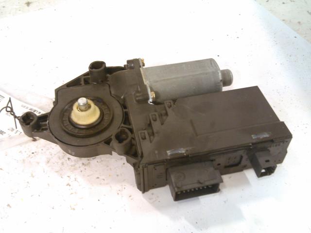 Ruteheis venstre foran til Peugeot 307 2001-2004 (Fase 1)  (BOSCH|96344?7580|)