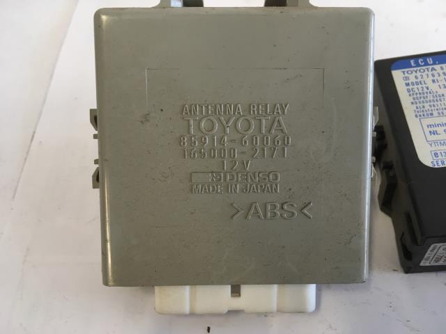 Rele diverse til Toyota Land Cruiser 90 1996-2002