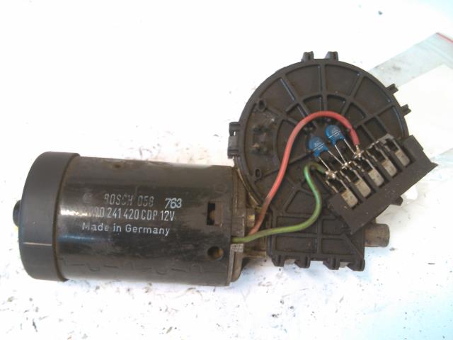 Viskermotor frontrute til Mercedes E-Klasse 1995-2000 (Fase 1) (W210) (W210) (BOSCH|0390241420|)