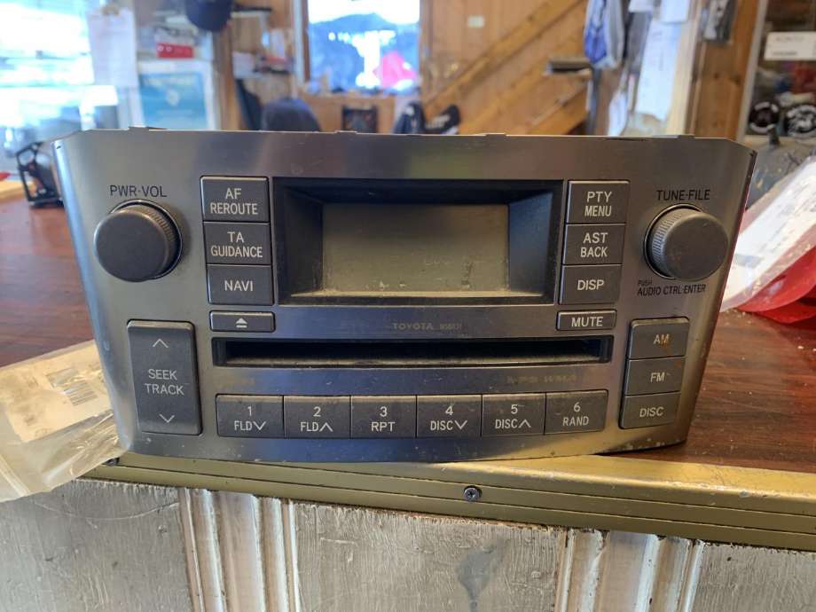 Bilstereo til Toyota Avensis, 2003-2008 (Type II)  