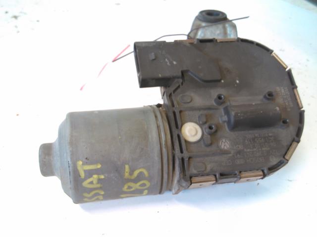 Viskermotor frontrute til VW Passat 2005-2010 (B6) (B6) (BOSCH|3C1 955 119|0 390 241 791|)