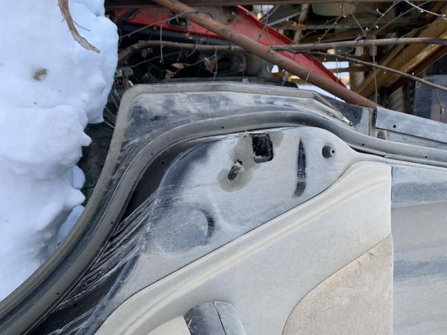 Dør venstre bak til Nissan X-Trail 2002-2007 (T30) (T30) 